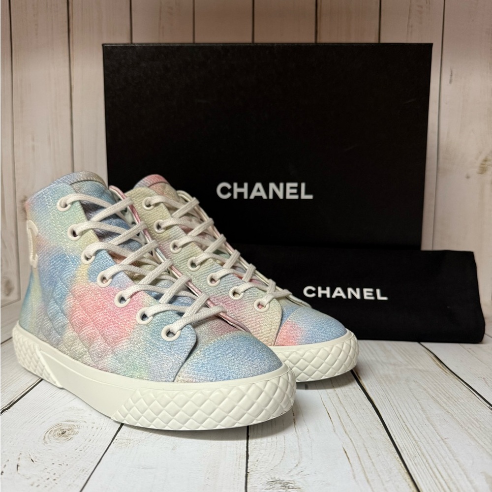 CHANEL Printed Fabric Quilted High Top Sneakers Green/Pink/Blue/White Sz 36 / 6 - Picture 2 of 12